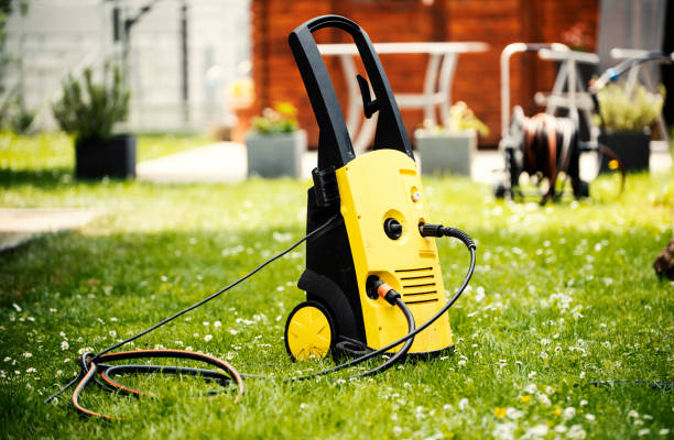 Best Gutter Cleaning  in Clyde, NY